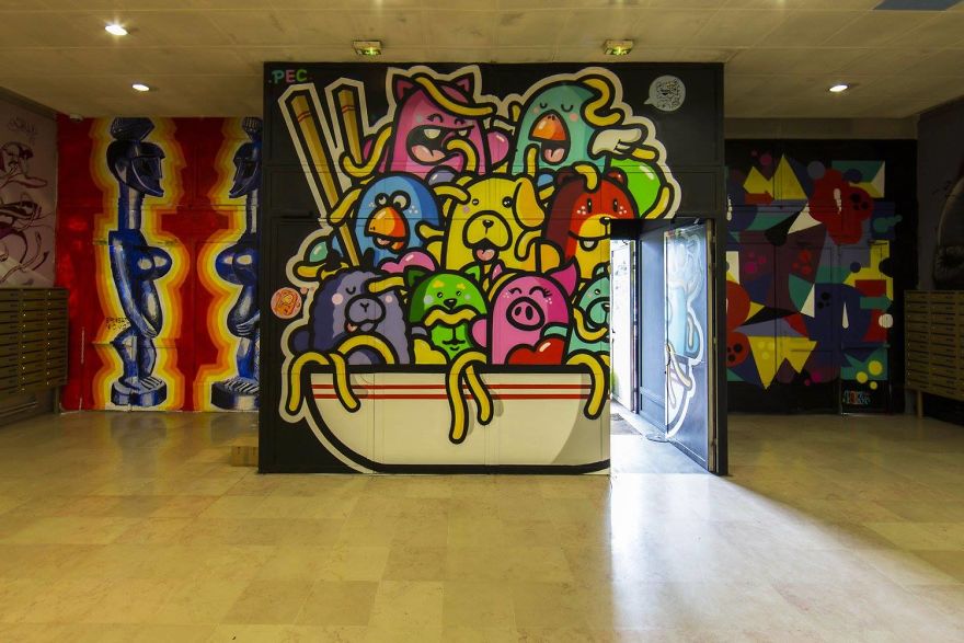 100-graffiti-artists-university-painting-rehab2-paris-596db4f6853c9__880.jpg