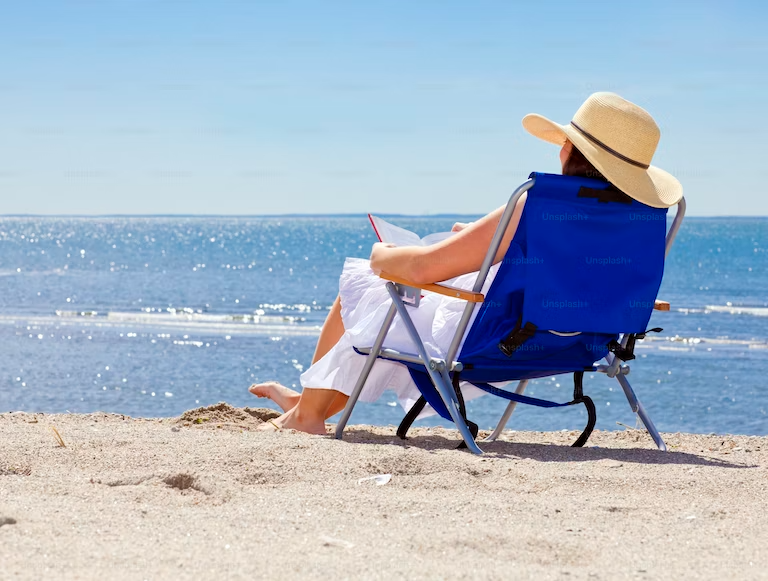 Il nuovo passatempo dell'estate? Il quaderno dei compiti delle vacanze per  adulti 